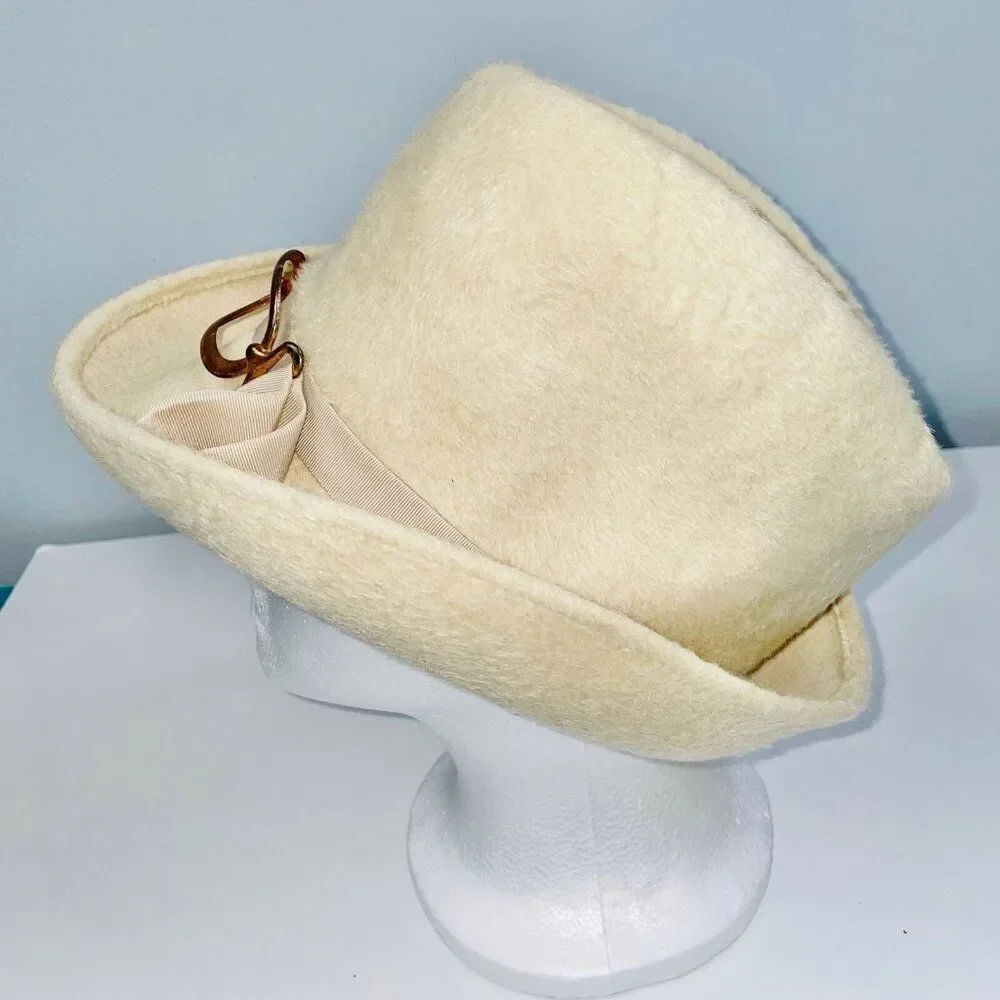 Vintage Gwenn Pennington Cloche Beige Hat Gold Church Dress Up Theatre Dance